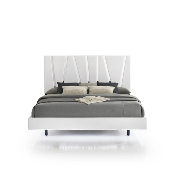 Europa 5/0 Q Headboard, Footboard & Slats-White